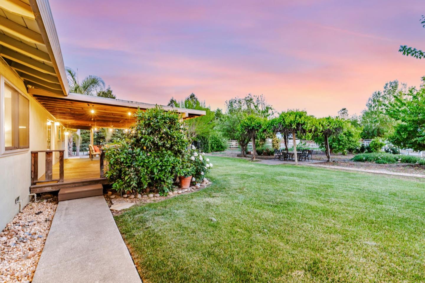 Detail Gallery Image 54 of 70 For 10495 Garcia Ln, Gilroy,  CA 95020 - 3 Beds | 2 Baths