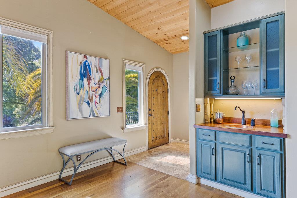 Detail Gallery Image 10 of 60 For 2791 Valencia Rd, Aptos,  CA 95003 - 4 Beds | 3 Baths