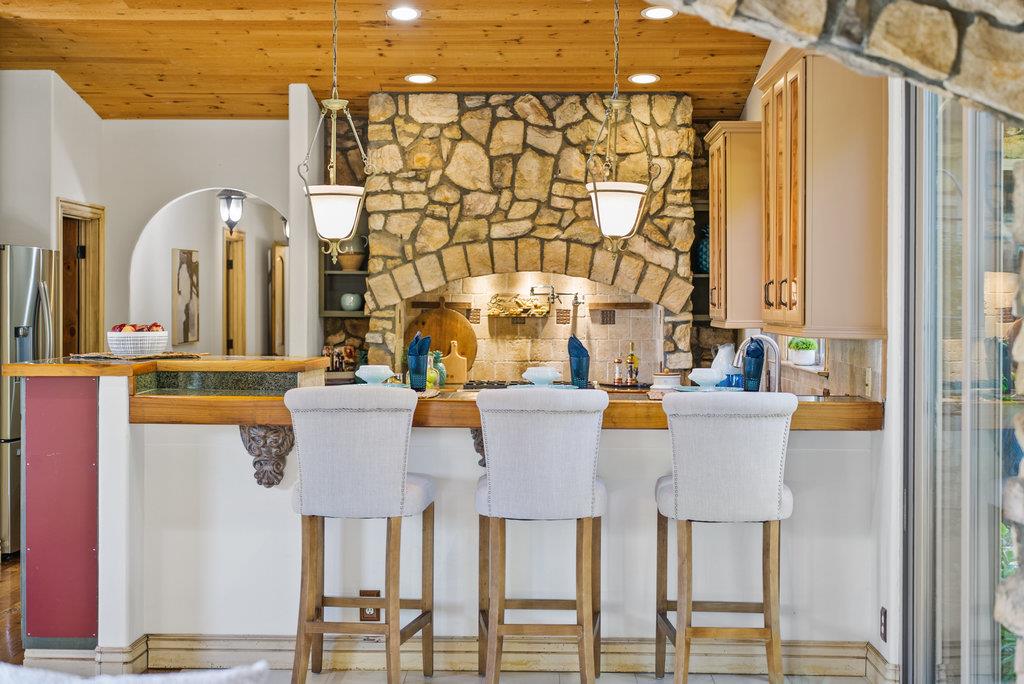 Detail Gallery Image 16 of 60 For 2791 Valencia Rd, Aptos,  CA 95003 - 4 Beds | 3 Baths