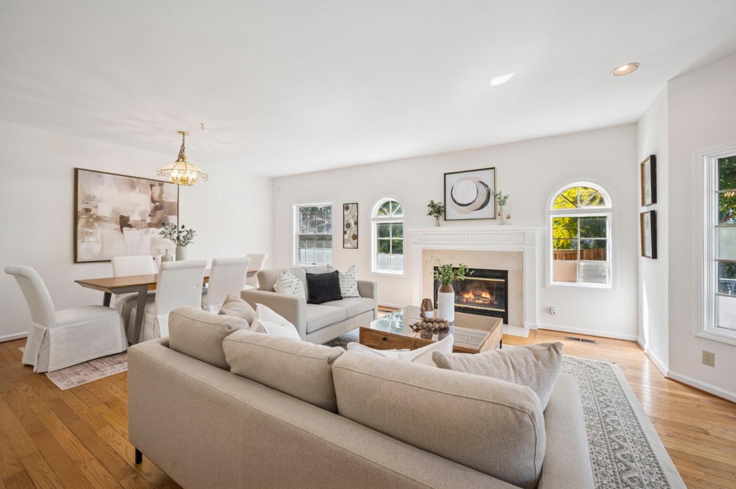 Detail Gallery Image 13 of 71 For 681 Heirloom Ct, San Jose,  CA 95127 - 4 Beds | 3 Baths