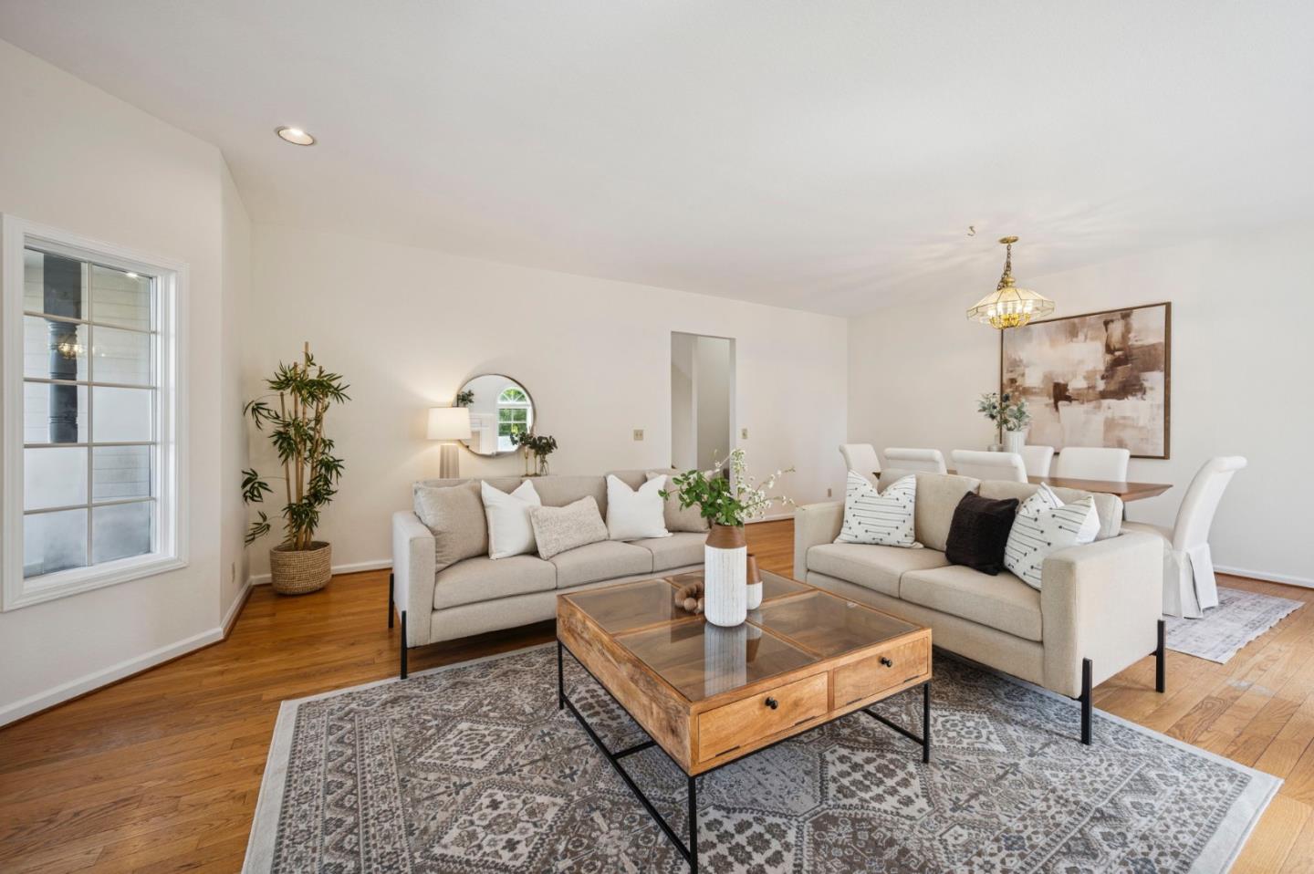 Detail Gallery Image 15 of 71 For 681 Heirloom Ct, San Jose,  CA 95127 - 4 Beds | 3 Baths
