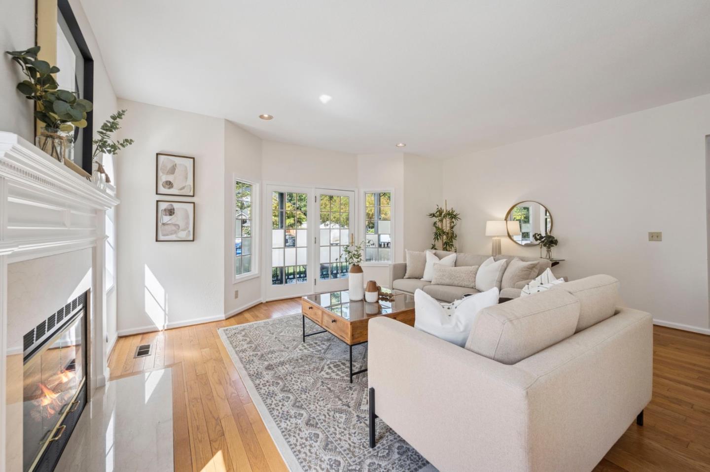 Detail Gallery Image 16 of 71 For 681 Heirloom Ct, San Jose,  CA 95127 - 4 Beds | 3 Baths