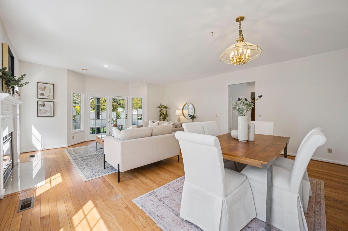 Detail Gallery Image 17 of 71 For 681 Heirloom Ct, San Jose,  CA 95127 - 4 Beds | 3 Baths
