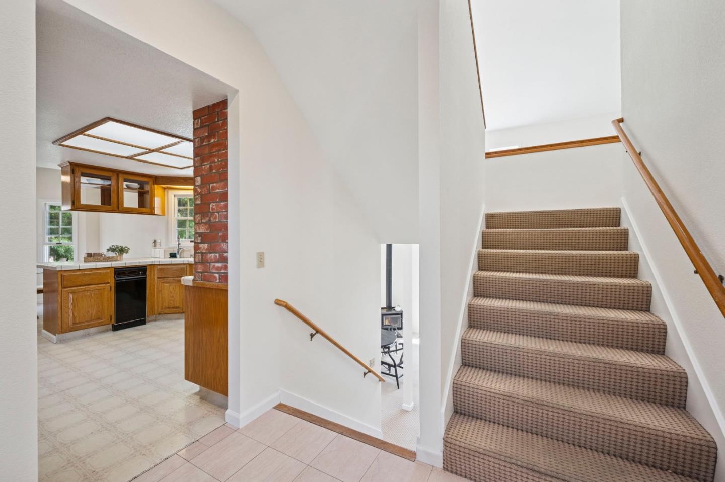 Detail Gallery Image 18 of 71 For 681 Heirloom Ct, San Jose,  CA 95127 - 4 Beds | 3 Baths