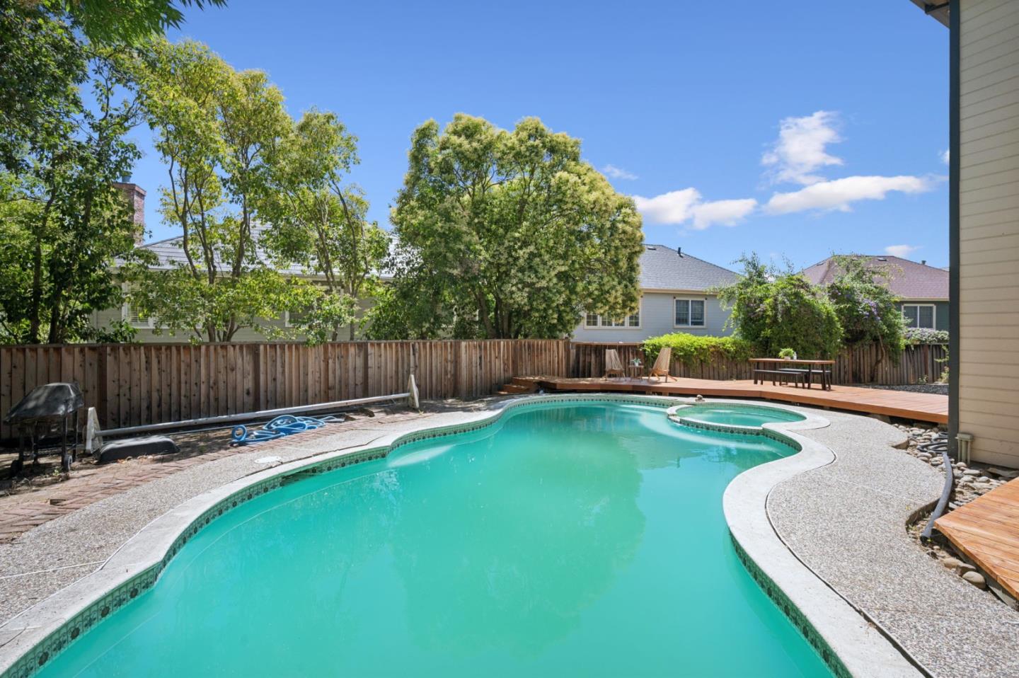Detail Gallery Image 70 of 71 For 681 Heirloom Ct, San Jose,  CA 95127 - 4 Beds | 3 Baths