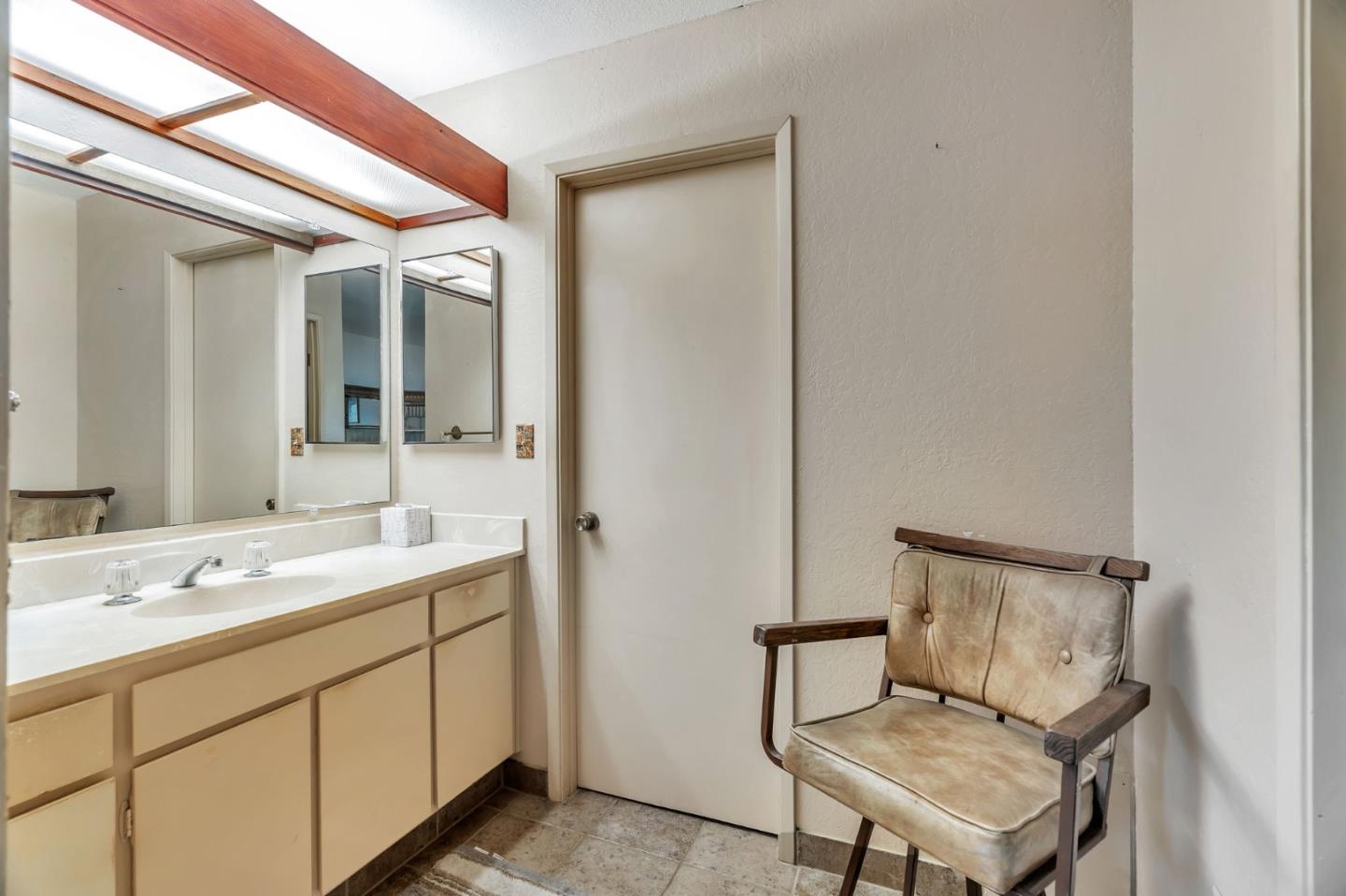 Detail Gallery Image 29 of 42 For 1418 Goldenlake Rd, San Jose,  CA 95131 - 4 Beds | 2/1 Baths