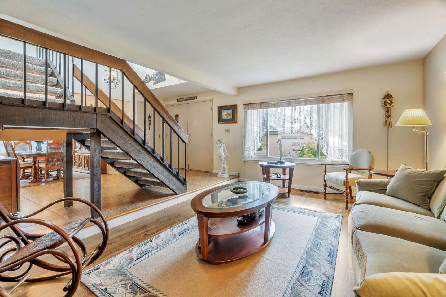 Detail Gallery Image 5 of 42 For 1418 Goldenlake Rd, San Jose,  CA 95131 - 4 Beds | 2/1 Baths