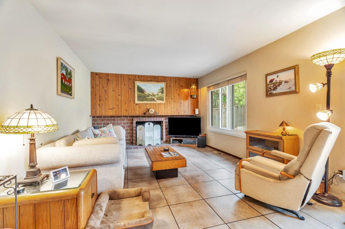 Detail Gallery Image 9 of 42 For 1418 Goldenlake Rd, San Jose,  CA 95131 - 4 Beds | 2/1 Baths