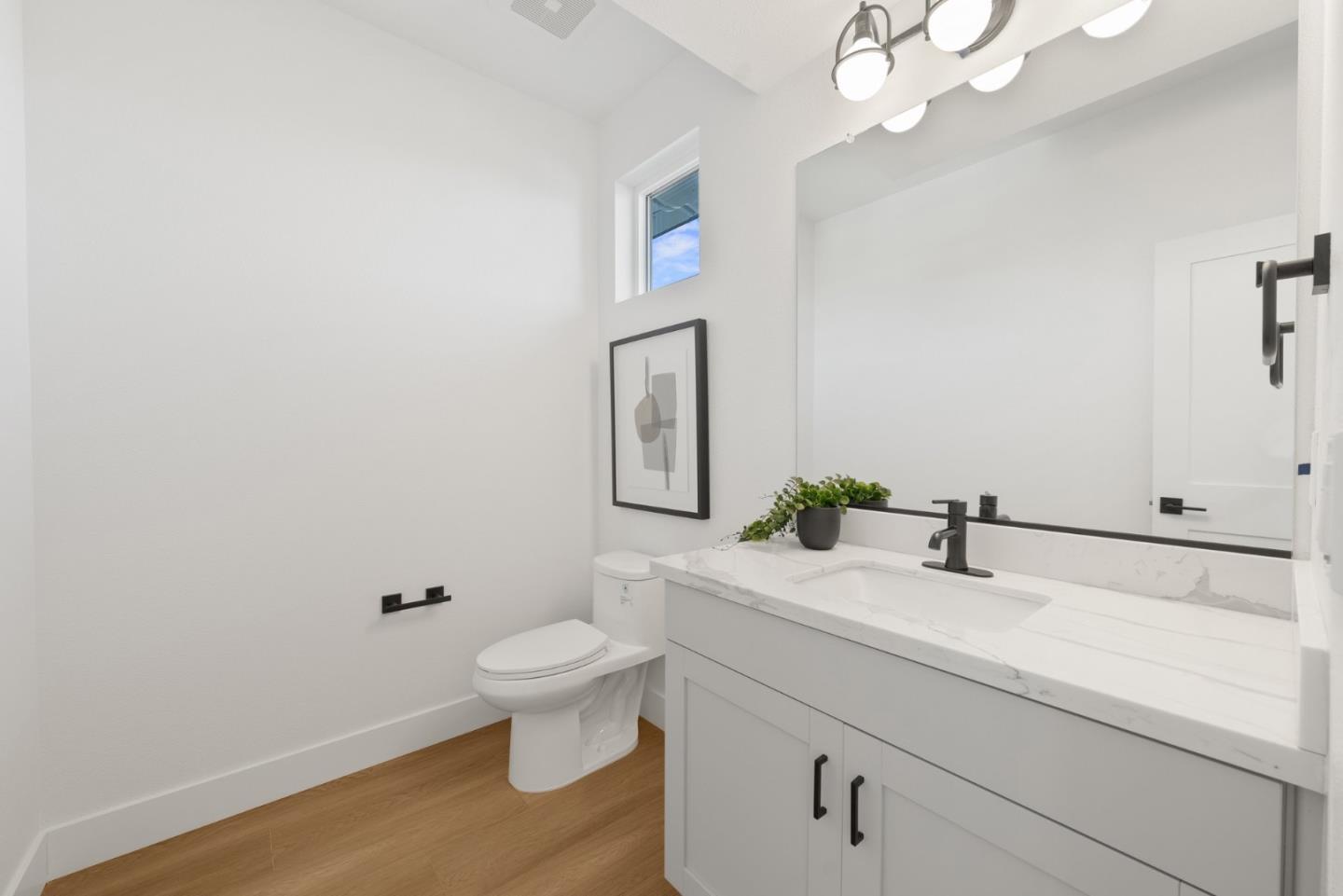 Detail Gallery Image 26 of 34 For 222 Carroll St #3,  Sunnyvale,  CA 94086 - 3 Beds | 2/1 Baths