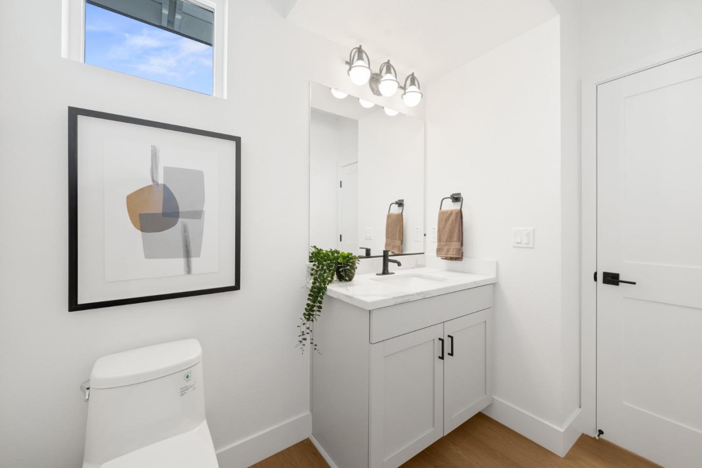 Detail Gallery Image 27 of 34 For 222 Carroll St #3,  Sunnyvale,  CA 94086 - 3 Beds | 2/1 Baths