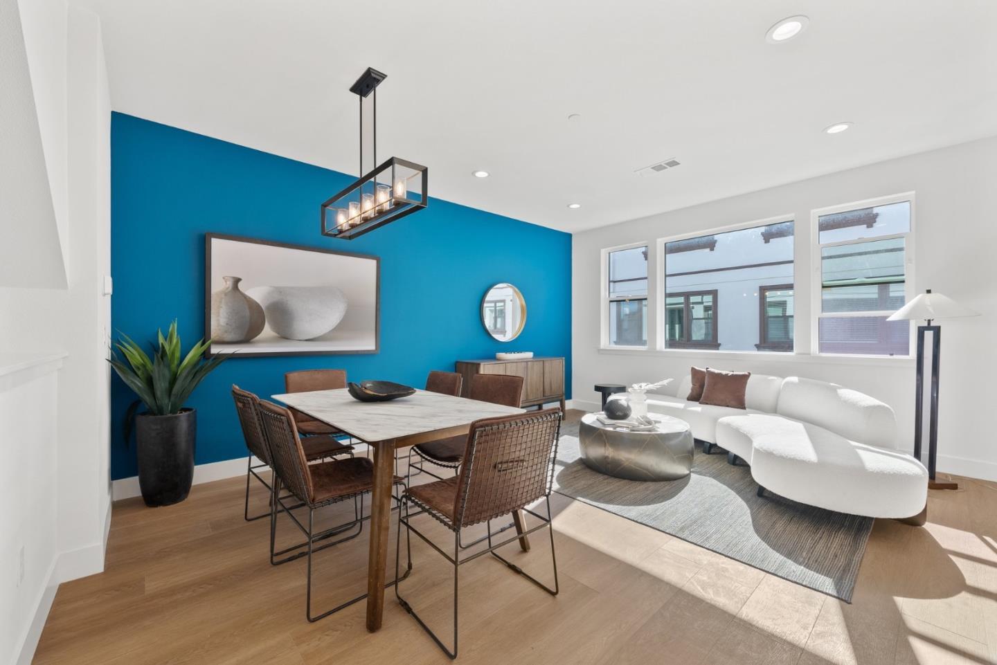 Detail Gallery Image 5 of 34 For 222 Carroll St #3,  Sunnyvale,  CA 94086 - 3 Beds | 2/1 Baths