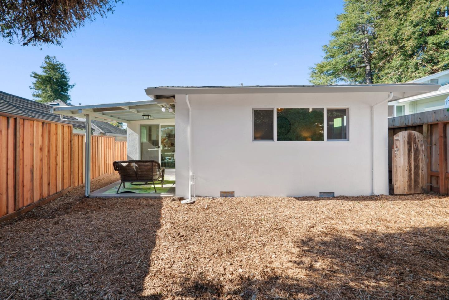 Detail Gallery Image 22 of 28 For 212 Roberts St, Santa Cruz,  CA 95060 - 2 Beds | 1 Baths