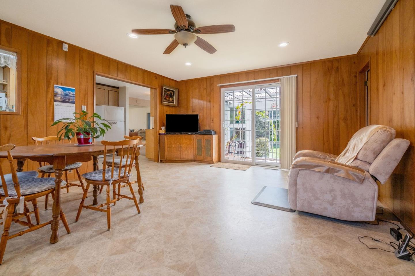 Detail Gallery Image 15 of 38 For 332 Arthur Rd, Watsonville,  CA 95076 - 3 Beds | 2 Baths