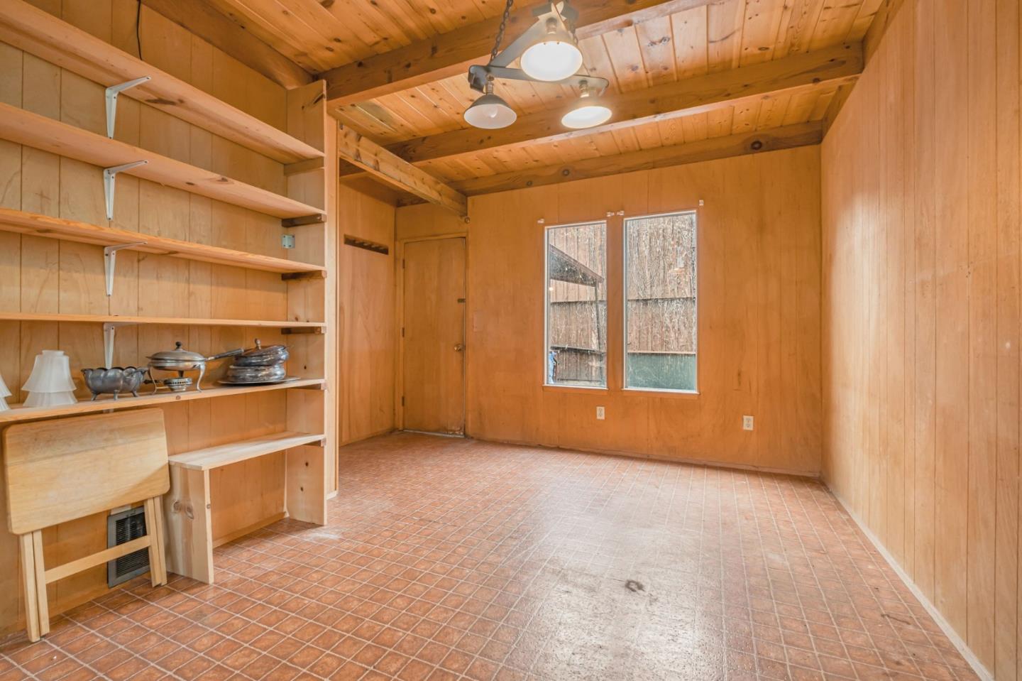 Detail Gallery Image 13 of 36 For 205 Forbes St, Santa Cruz,  CA 95062 - 5 Beds | 2 Baths