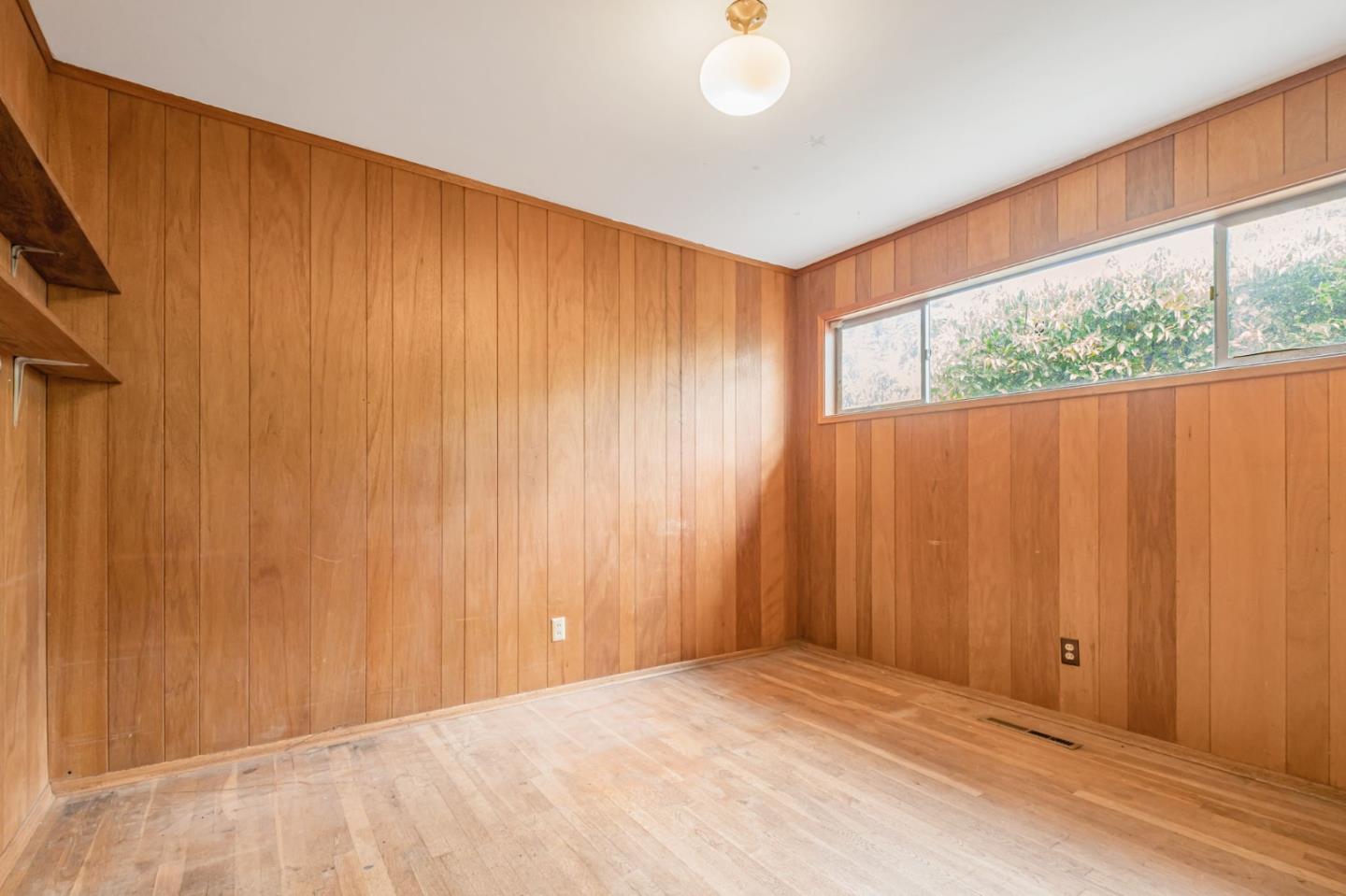 Detail Gallery Image 17 of 36 For 205 Forbes St, Santa Cruz,  CA 95062 - 5 Beds | 2 Baths