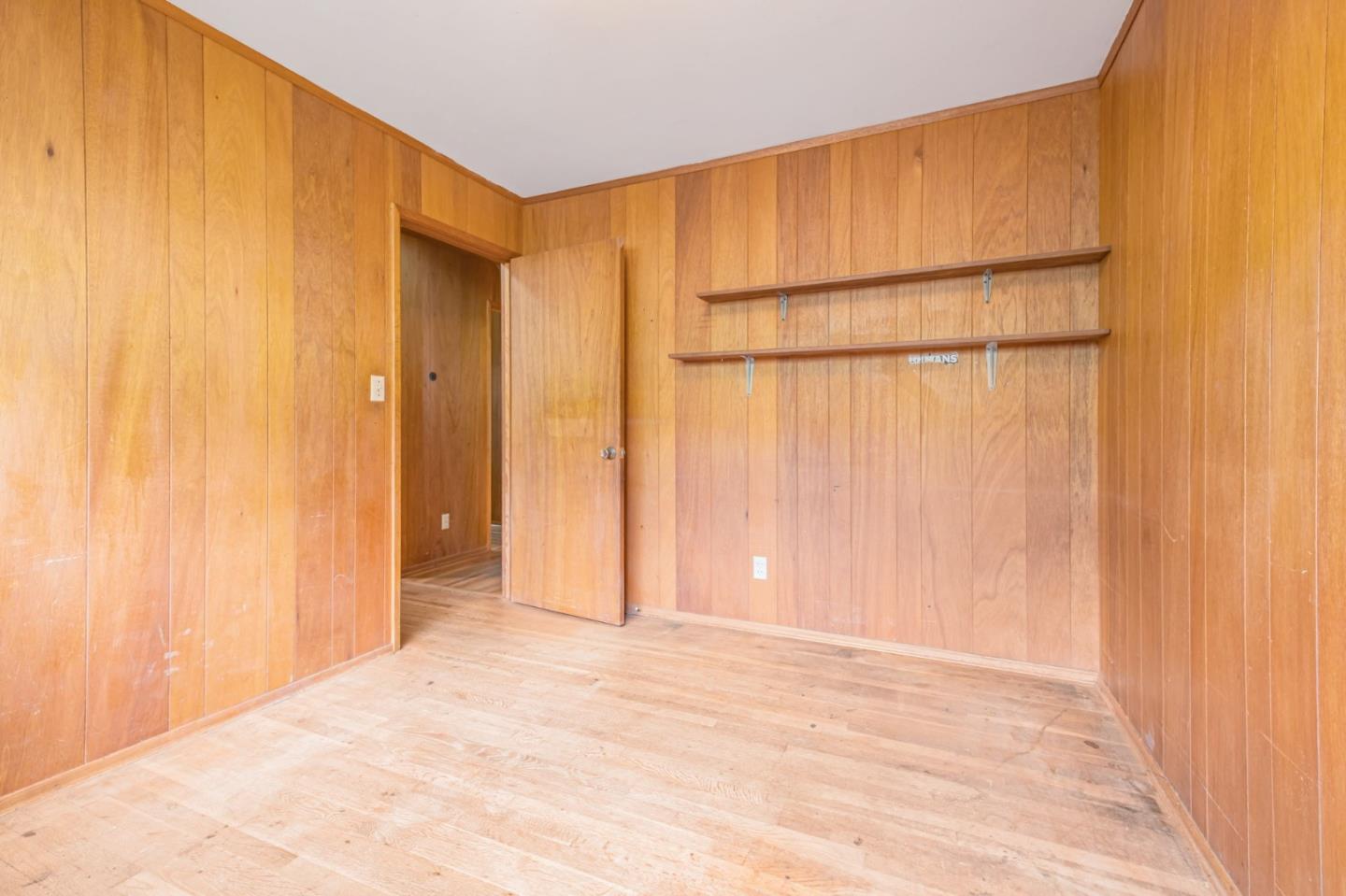 Detail Gallery Image 19 of 36 For 205 Forbes St, Santa Cruz,  CA 95062 - 5 Beds | 2 Baths