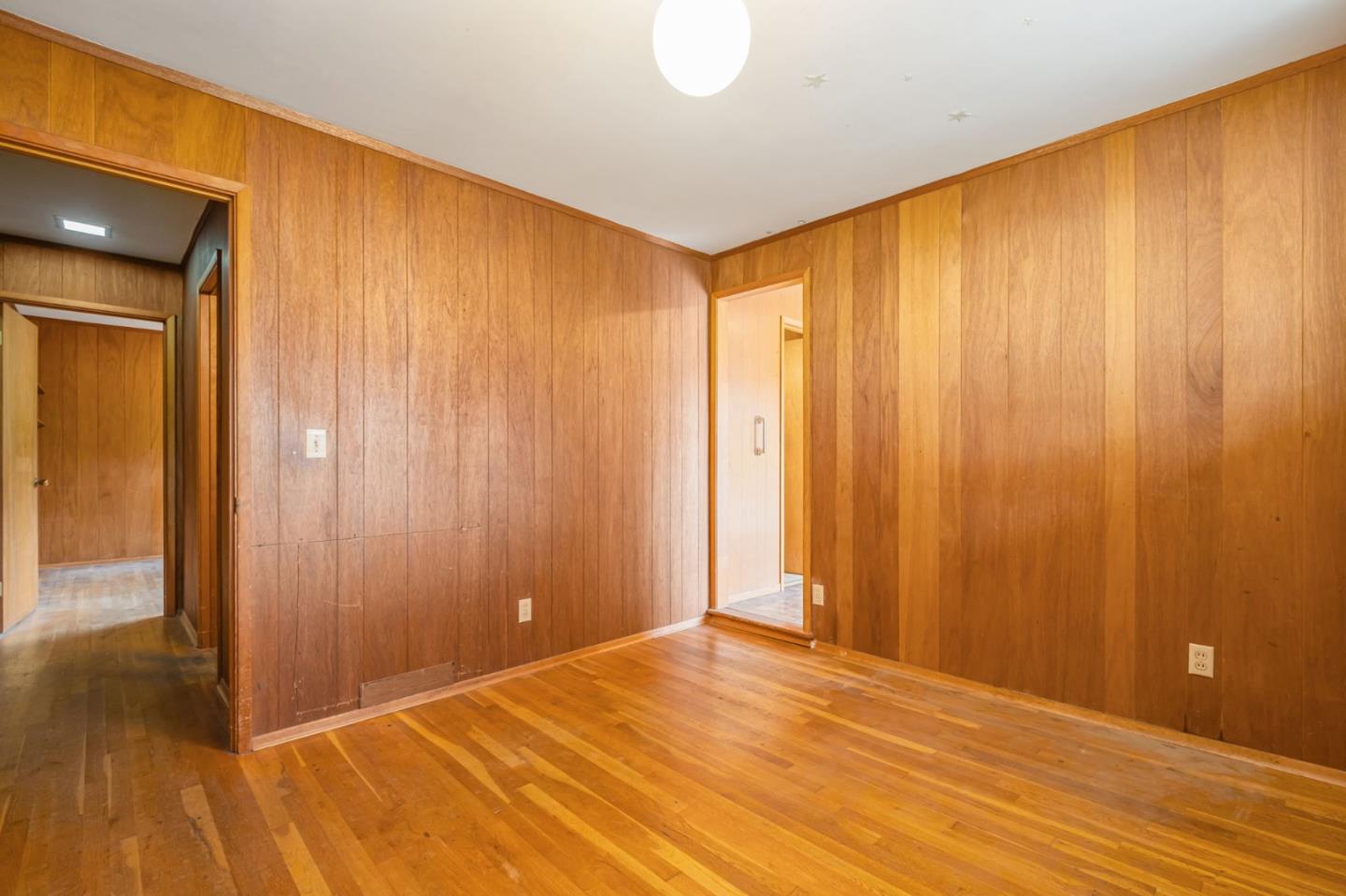 Detail Gallery Image 21 of 36 For 205 Forbes St, Santa Cruz,  CA 95062 - 5 Beds | 2 Baths
