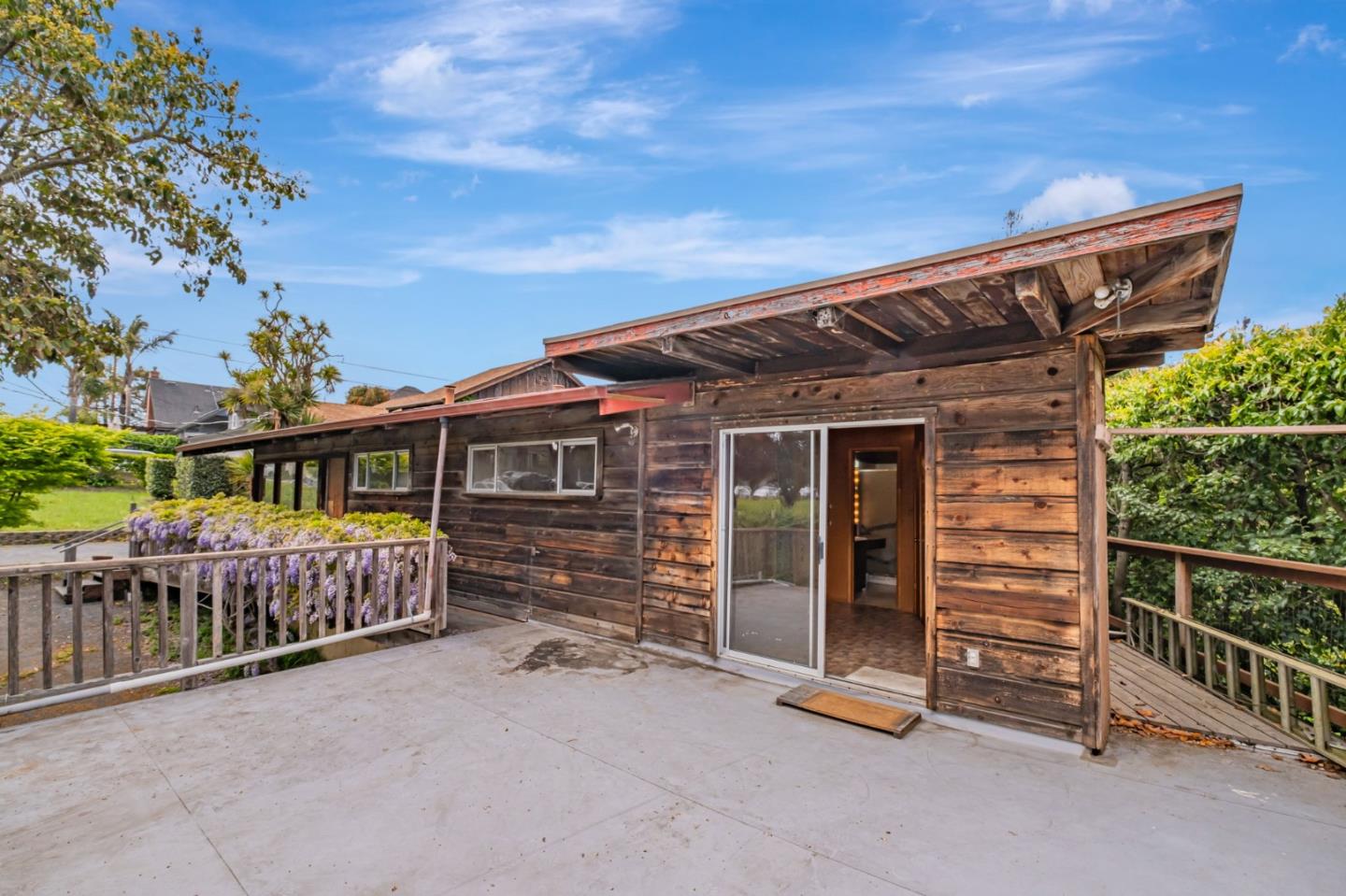 Detail Gallery Image 30 of 36 For 205 Forbes St, Santa Cruz,  CA 95062 - 5 Beds | 2 Baths