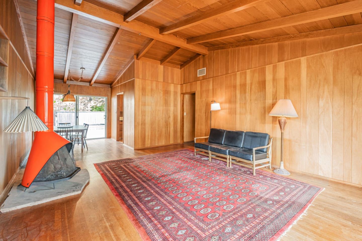 Detail Gallery Image 5 of 36 For 205 Forbes St, Santa Cruz,  CA 95062 - 5 Beds | 2 Baths