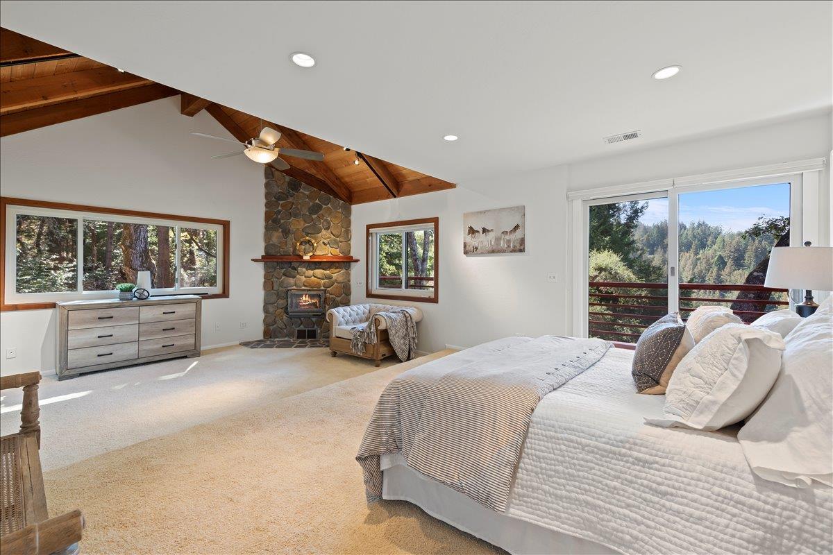 Detail Gallery Image 11 of 29 For 17337 Debbie Rd, Los Gatos,  CA 95033 - 4 Beds | 2/1 Baths