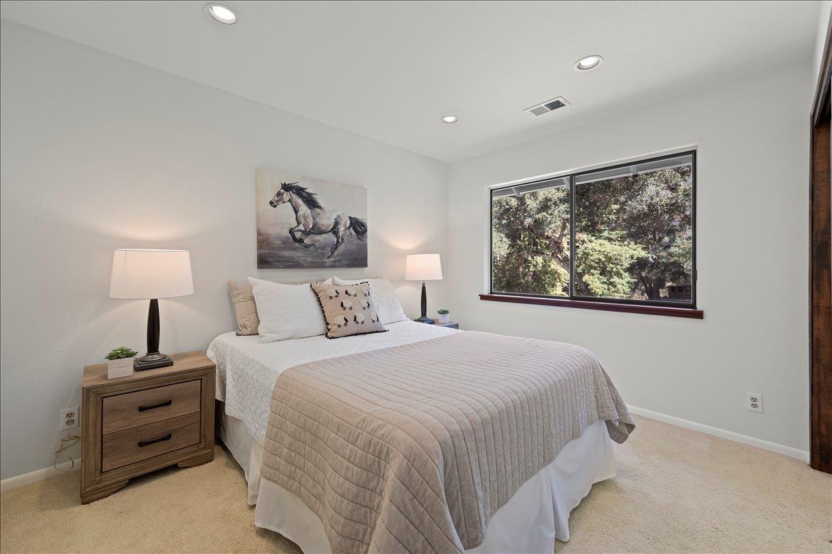 Detail Gallery Image 15 of 29 For 17337 Debbie Rd, Los Gatos,  CA 95033 - 4 Beds | 2/1 Baths