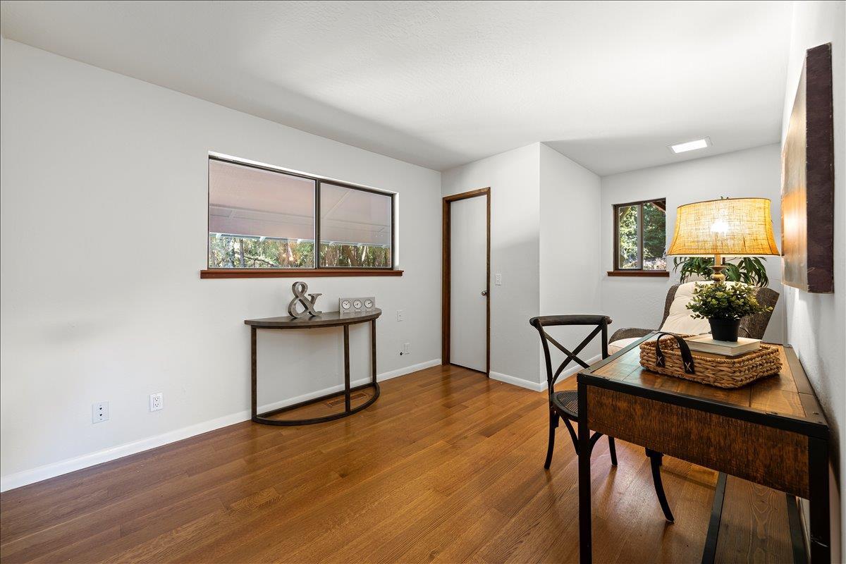 Detail Gallery Image 19 of 29 For 17337 Debbie Rd, Los Gatos,  CA 95033 - 4 Beds | 2/1 Baths