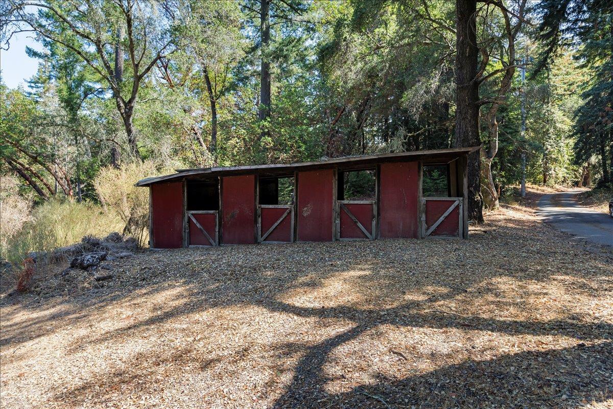 Detail Gallery Image 27 of 29 For 17337 Debbie Rd, Los Gatos,  CA 95033 - 4 Beds | 2/1 Baths