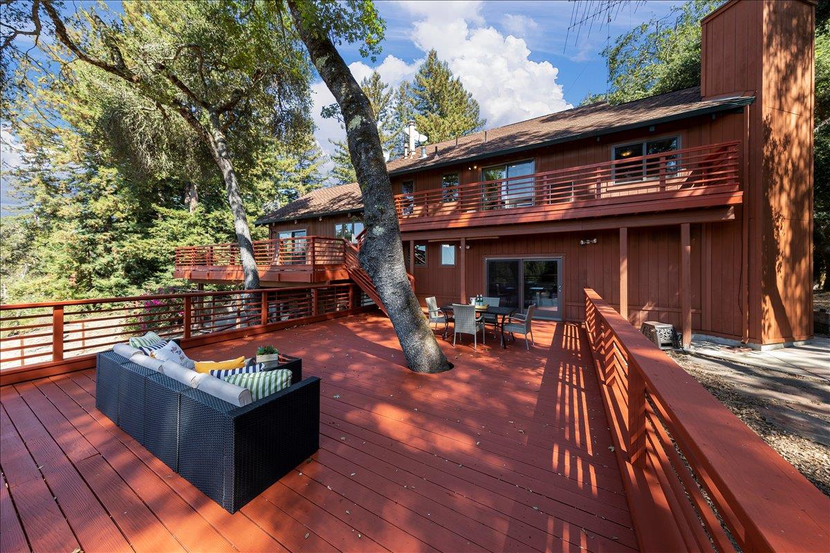 Detail Gallery Image 39 of 53 For 17337 Debbie Rd, Los Gatos,  CA 95033 - 4 Beds | 2/1 Baths