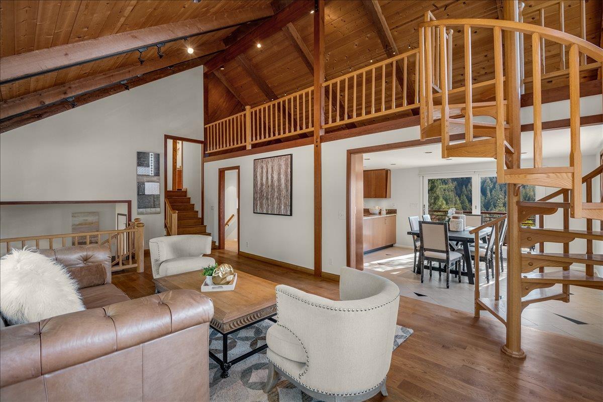 Detail Gallery Image 4 of 29 For 17337 Debbie Rd, Los Gatos,  CA 95033 - 4 Beds | 2/1 Baths