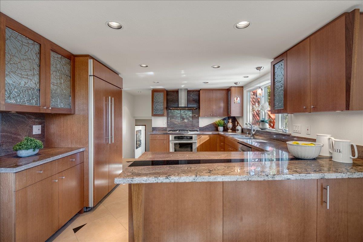 Detail Gallery Image 8 of 29 For 17337 Debbie Rd, Los Gatos,  CA 95033 - 4 Beds | 2/1 Baths