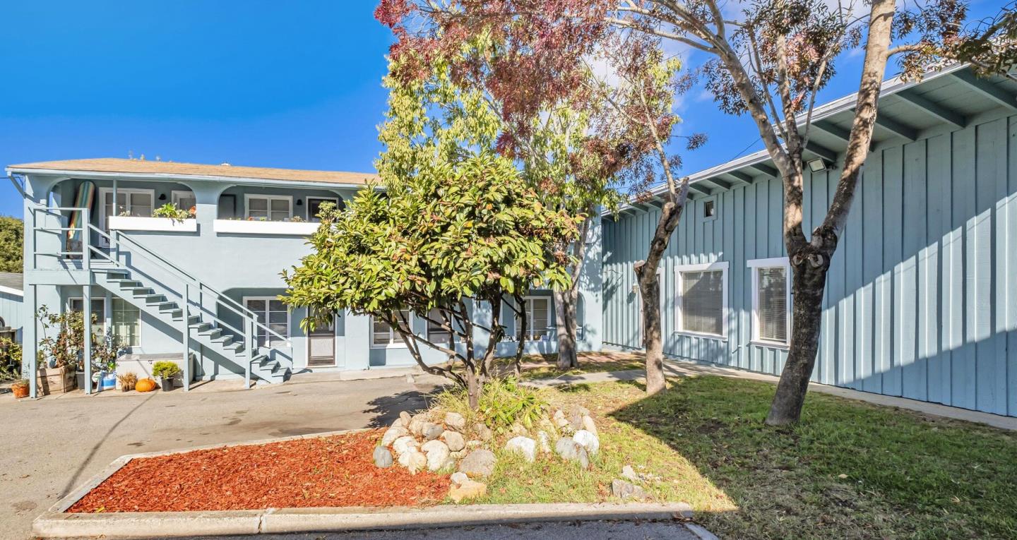 Detail Gallery Image 1 of 1 For 2735-2737 Soquel Ave, Santa Cruz,  CA 95062 - 12 Beds | 12 Baths