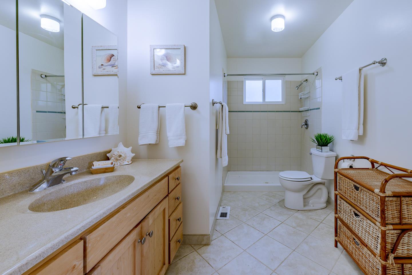 Detail Gallery Image 18 of 45 For 3350 Hardin Way, Soquel,  CA 95073 - 3 Beds | 2 Baths