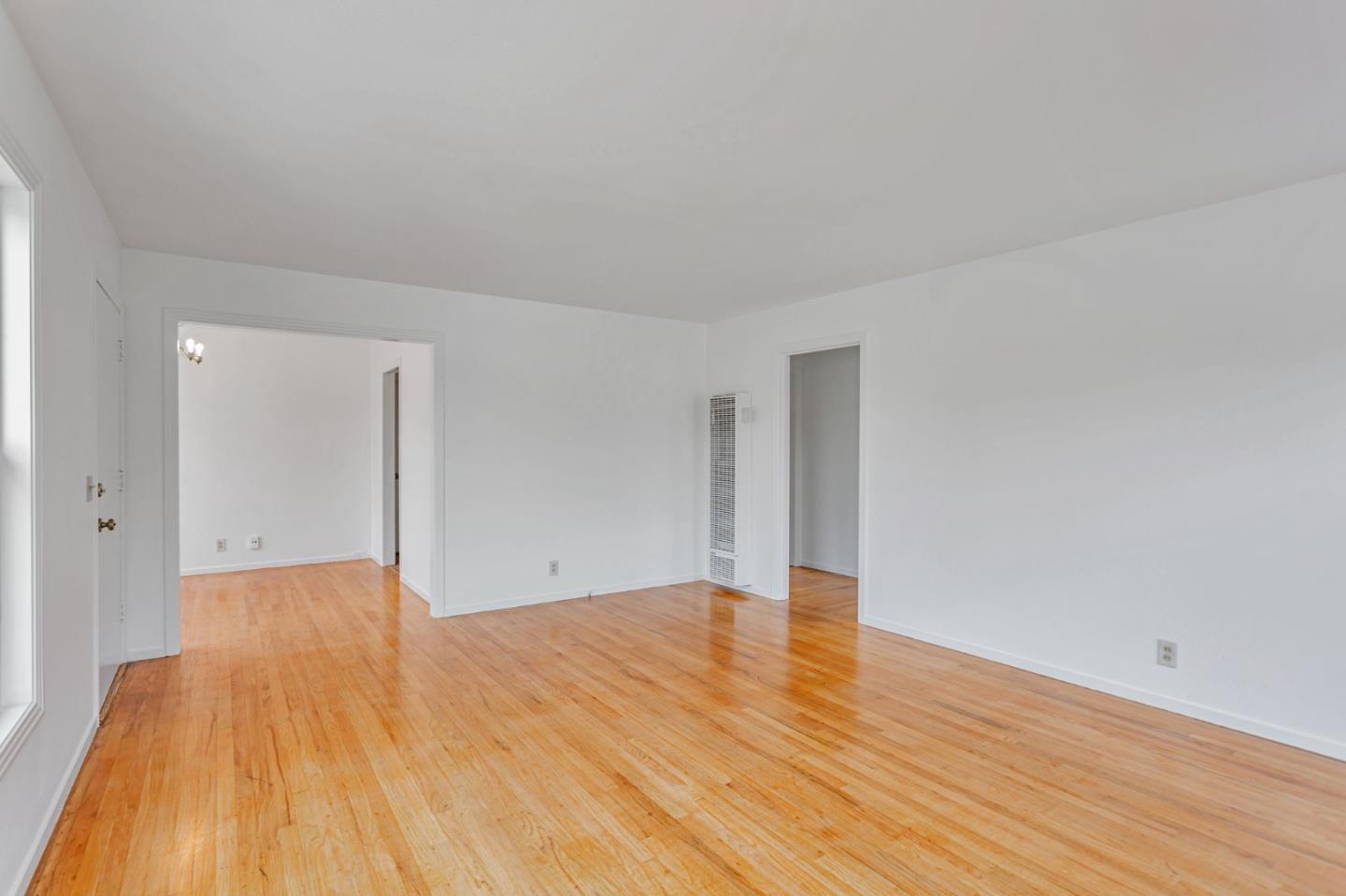 Detail Gallery Image 10 of 34 For 9 Melway Cir, Monterey,  CA 93940 - 3 Beds | 1 Baths