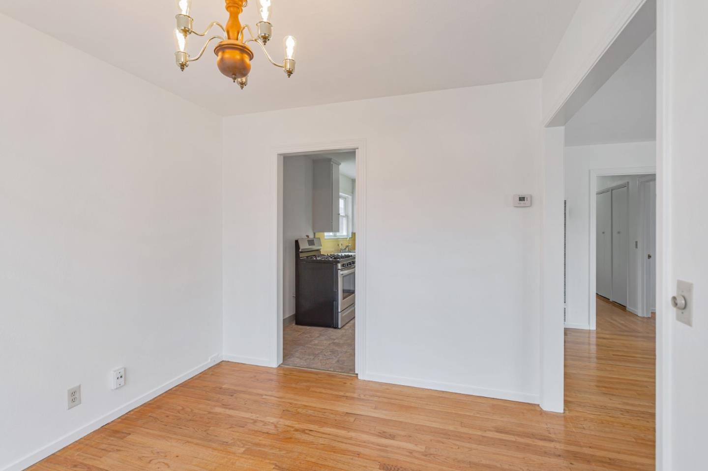 Detail Gallery Image 16 of 34 For 9 Melway Cir, Monterey,  CA 93940 - 3 Beds | 1 Baths