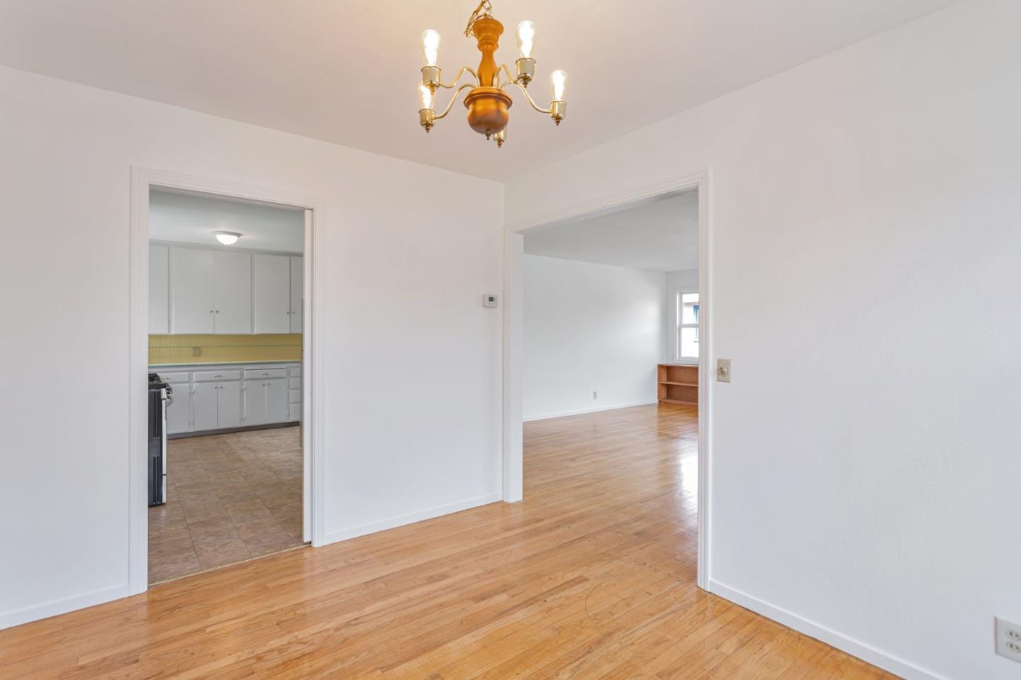 Detail Gallery Image 17 of 34 For 9 Melway Cir, Monterey,  CA 93940 - 3 Beds | 1 Baths