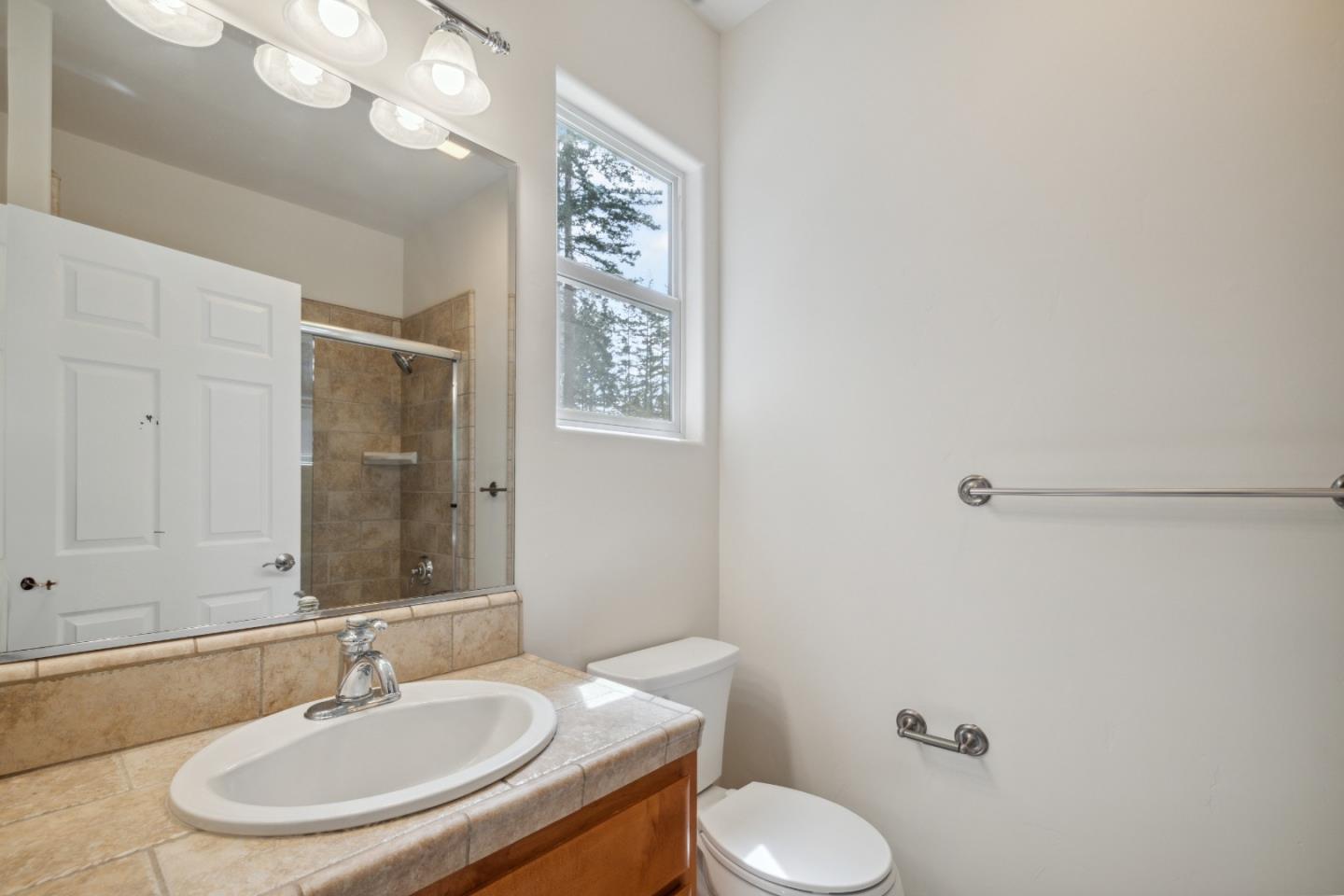 Detail Gallery Image 23 of 77 For 220 Hillary Hts, Boulder Creek,  CA 95006 - 5 Beds | 4 Baths