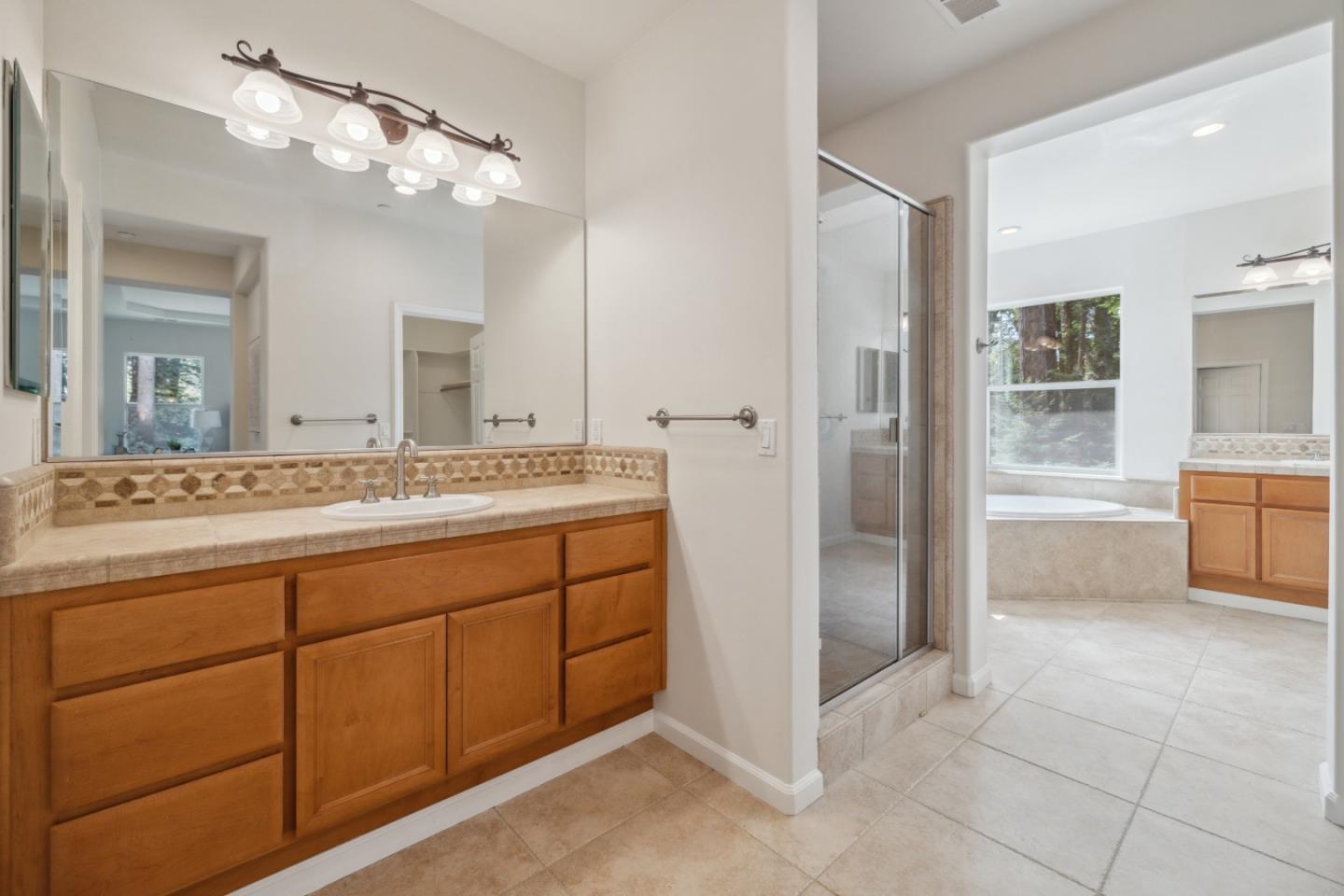 Detail Gallery Image 35 of 77 For 220 Hillary Hts, Boulder Creek,  CA 95006 - 5 Beds | 4 Baths