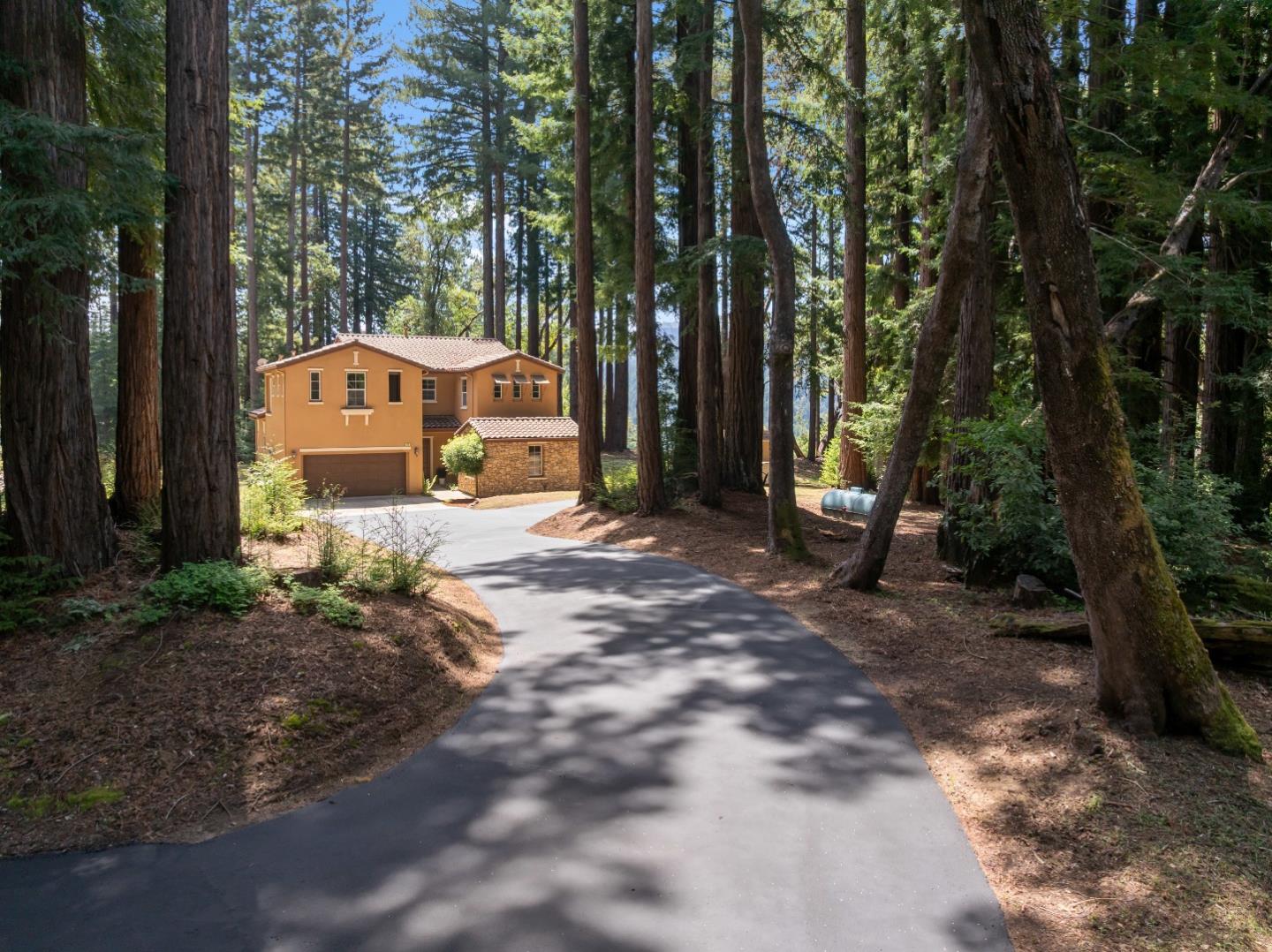 Detail Gallery Image 61 of 77 For 220 Hillary Hts, Boulder Creek,  CA 95006 - 5 Beds | 4 Baths