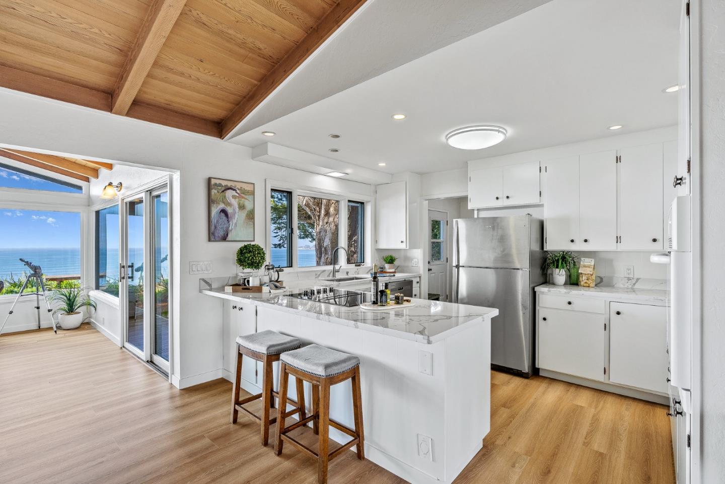 Detail Gallery Image 20 of 76 For 701 Seacliff Dr, Aptos,  CA 95003 - 3 Beds | 2 Baths
