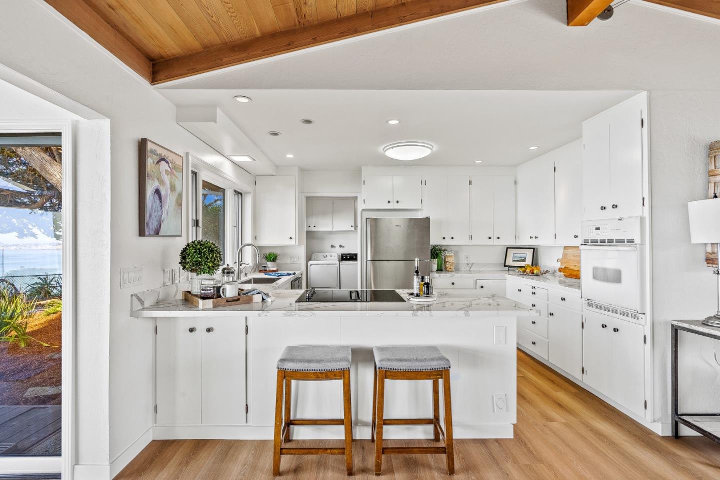 Detail Gallery Image 21 of 76 For 701 Seacliff Dr, Aptos,  CA 95003 - 3 Beds | 2 Baths