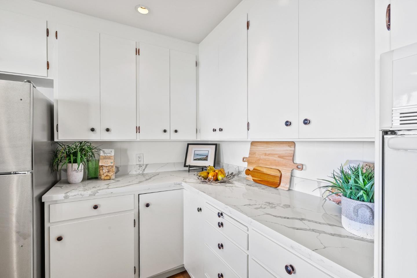 Detail Gallery Image 23 of 76 For 701 Seacliff Dr, Aptos,  CA 95003 - 3 Beds | 2 Baths