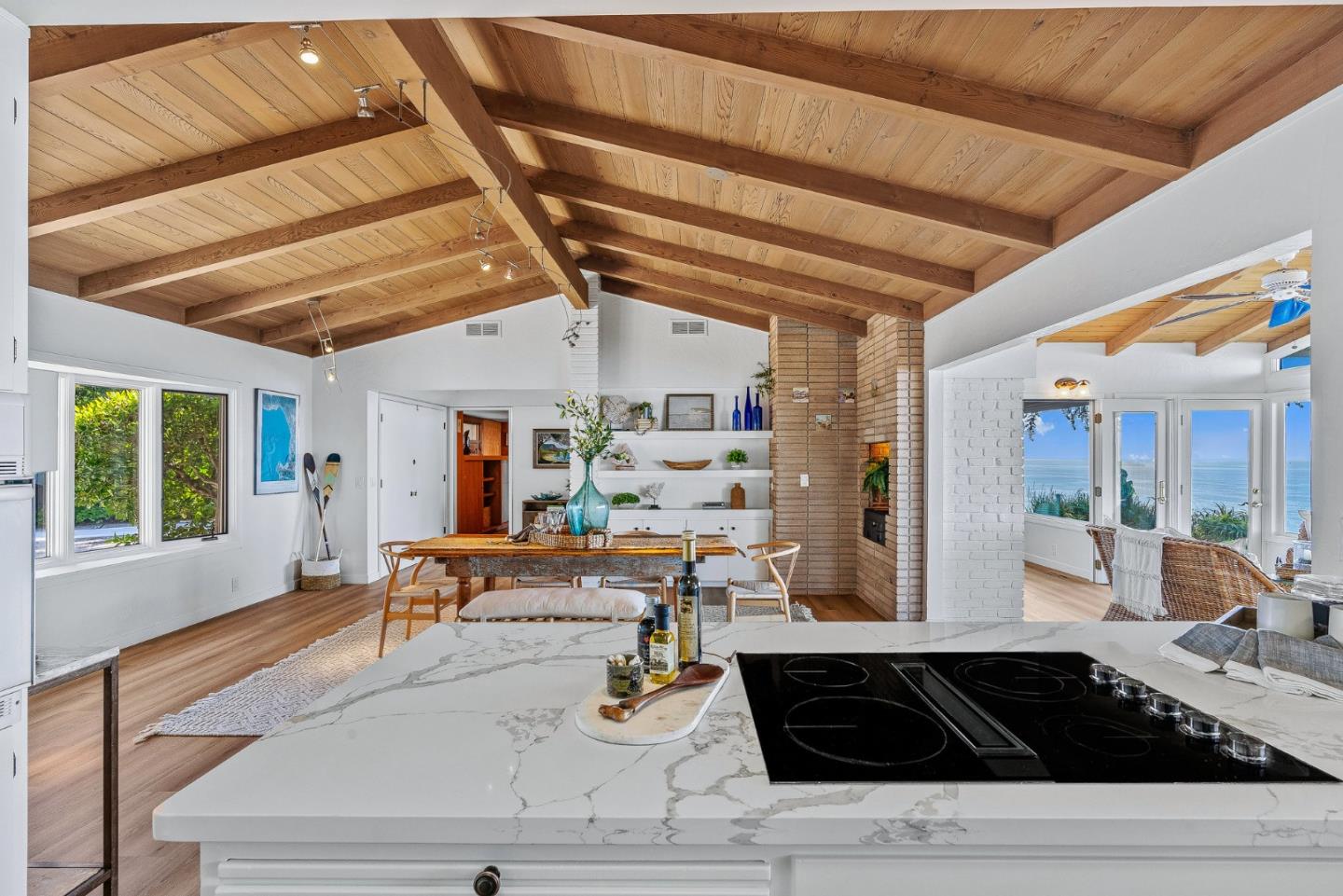 Detail Gallery Image 26 of 76 For 701 Seacliff Dr, Aptos,  CA 95003 - 3 Beds | 2 Baths