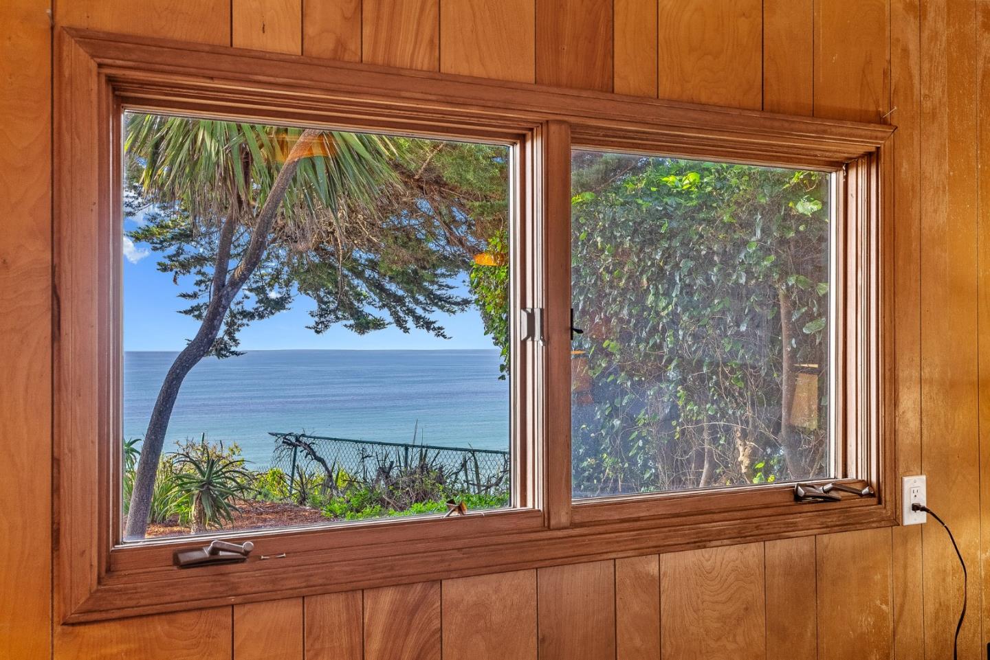Detail Gallery Image 29 of 76 For 701 Seacliff Dr, Aptos,  CA 95003 - 3 Beds | 2 Baths