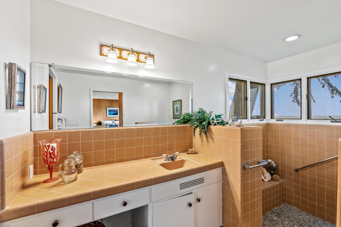 Detail Gallery Image 35 of 76 For 701 Seacliff Dr, Aptos,  CA 95003 - 3 Beds | 2 Baths