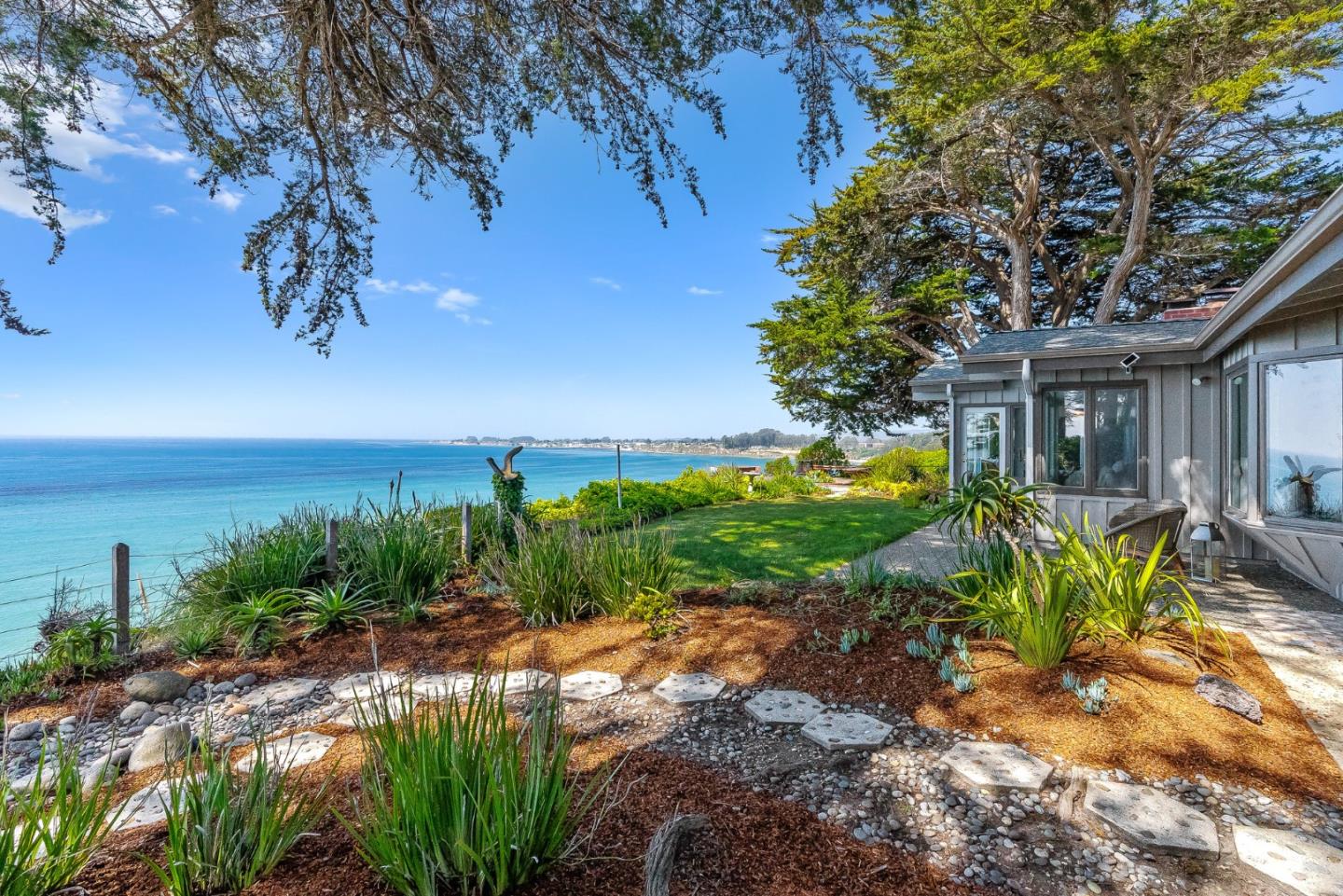 Detail Gallery Image 49 of 76 For 701 Seacliff Dr, Aptos,  CA 95003 - 3 Beds | 2 Baths