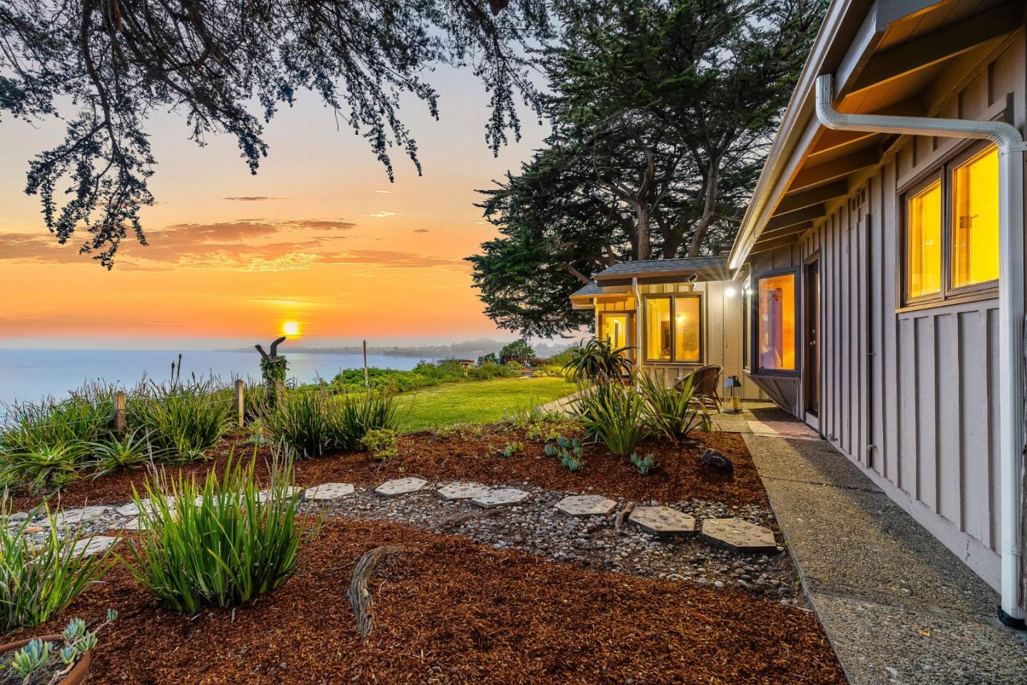 Detail Gallery Image 53 of 76 For 701 Seacliff Dr, Aptos,  CA 95003 - 3 Beds | 2 Baths