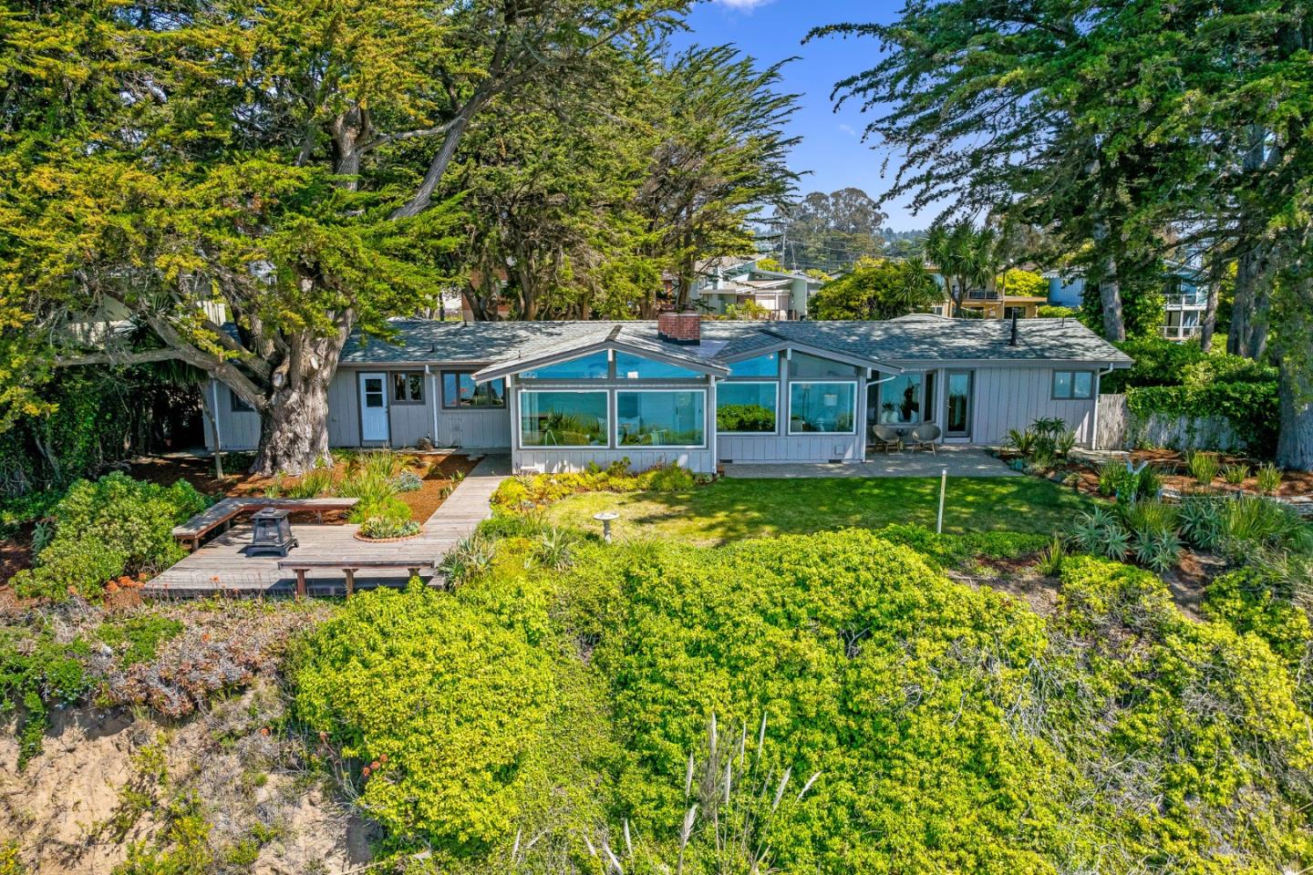 Detail Gallery Image 61 of 76 For 701 Seacliff Dr, Aptos,  CA 95003 - 3 Beds | 2 Baths
