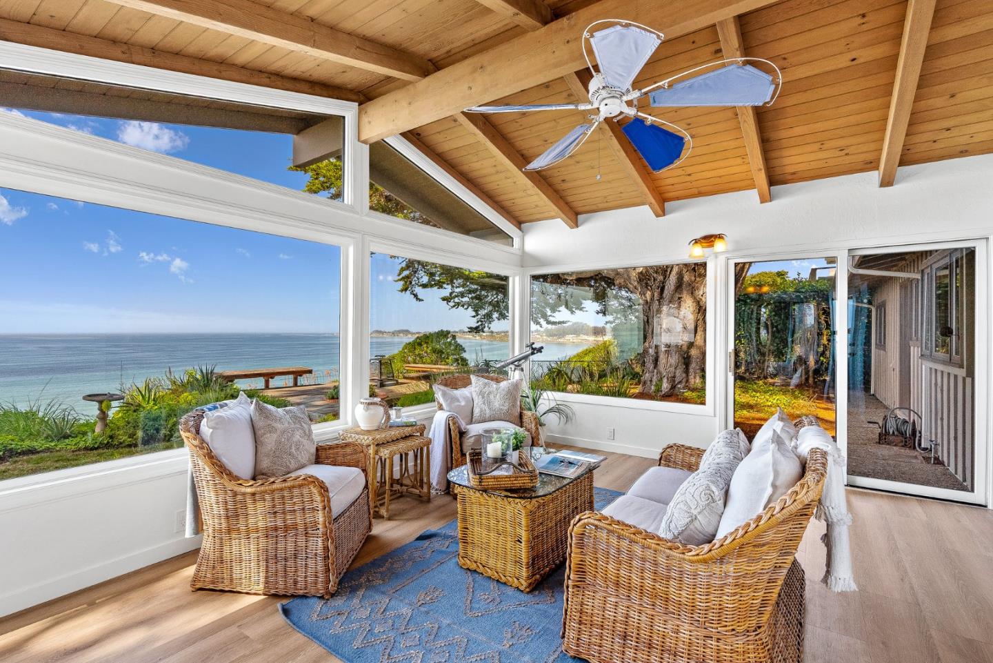 Detail Gallery Image 9 of 76 For 701 Seacliff Dr, Aptos,  CA 95003 - 3 Beds | 2 Baths