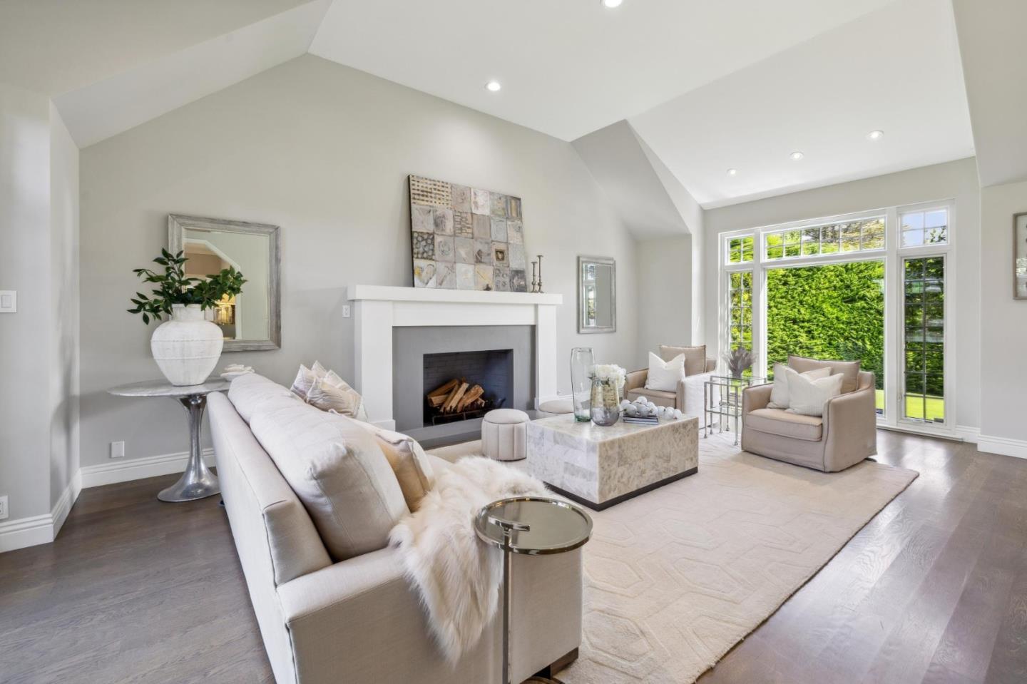 Detail Gallery Image 10 of 93 For 2180 Bayhill Ct, Half Moon Bay,  CA 94019 - 4 Beds | 3/1 Baths