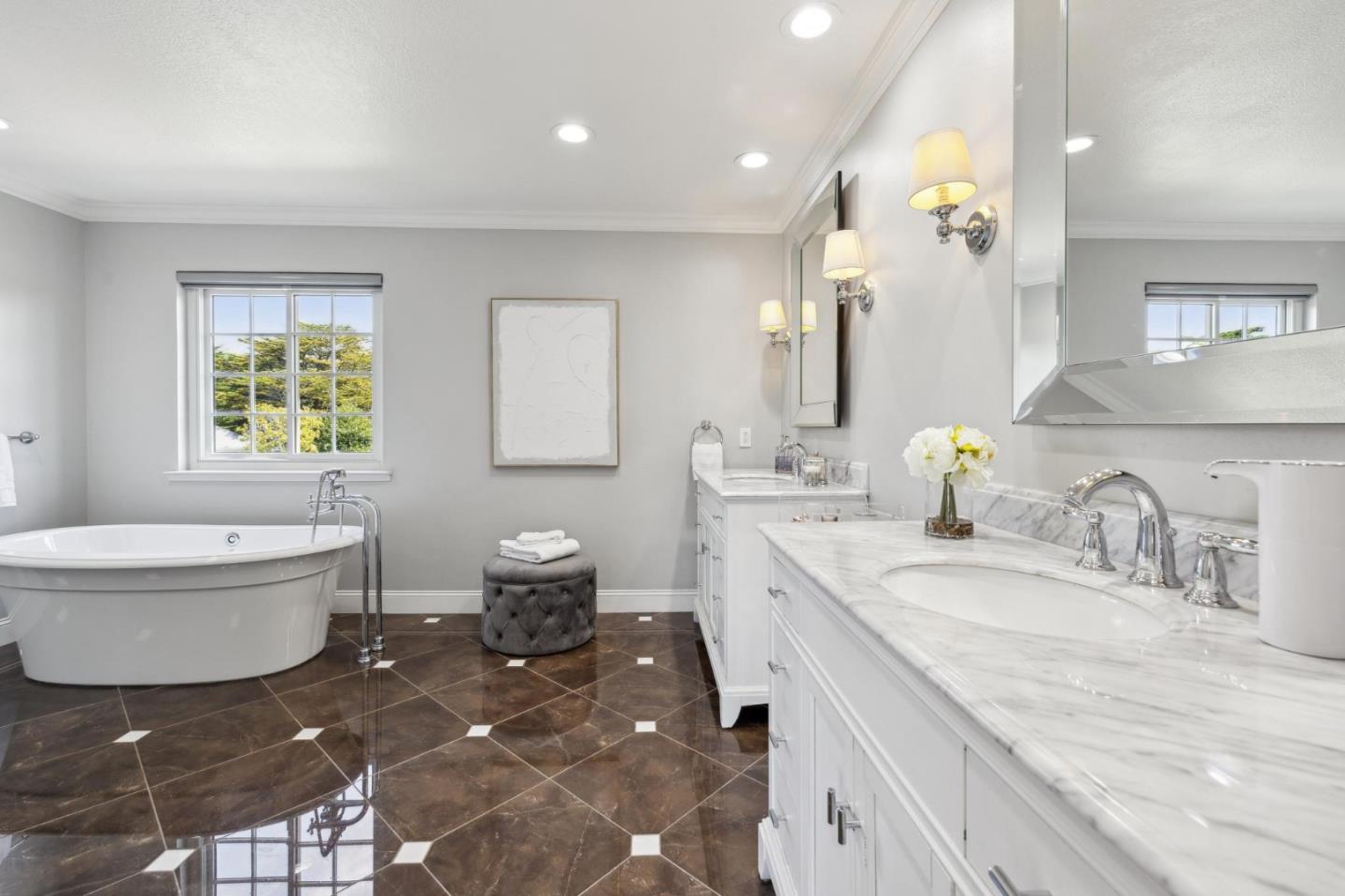Detail Gallery Image 57 of 93 For 2180 Bayhill Ct, Half Moon Bay,  CA 94019 - 4 Beds | 3/1 Baths